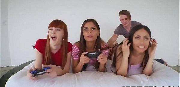  Stepbro got to fuck his gamer stepsister and her friends